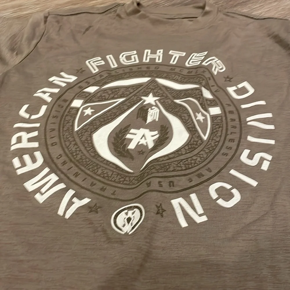 NWOT American Fighter youth tee - taupe color - size S